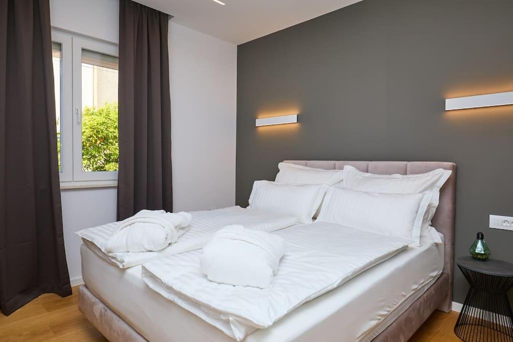 New & Stunning Views In Luxury 5* Divona Apartment دوبروفينك المظهر الخارجي الصورة