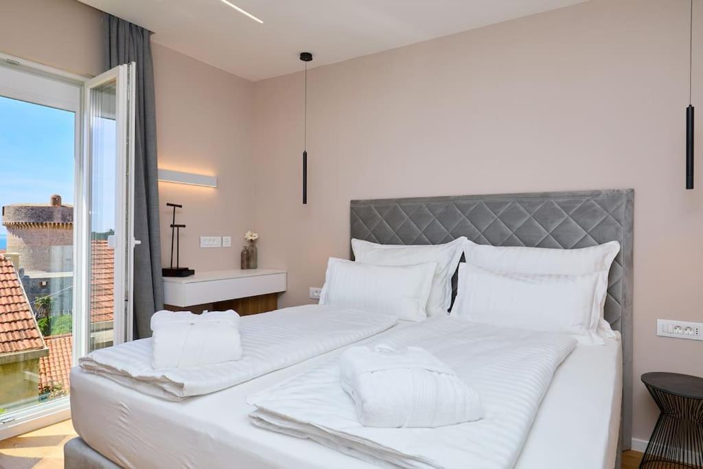 New & Stunning Views In Luxury 5* Divona Apartment دوبروفينك المظهر الخارجي الصورة