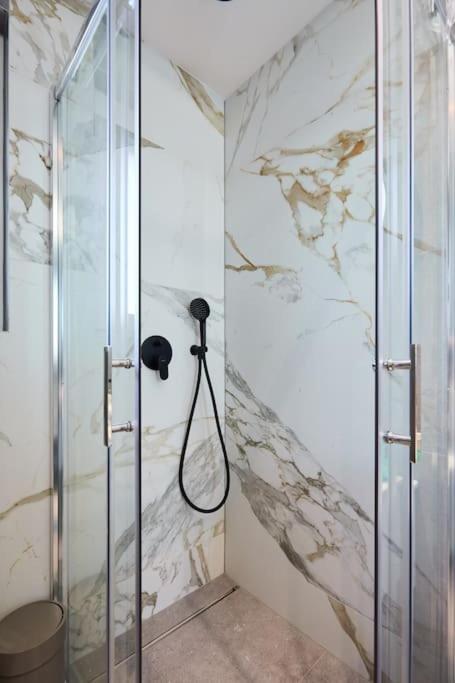 New & Stunning Views In Luxury 5* Divona Apartment دوبروفينك المظهر الخارجي الصورة