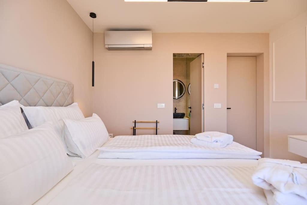 New & Stunning Views In Luxury 5* Divona Apartment دوبروفينك المظهر الخارجي الصورة